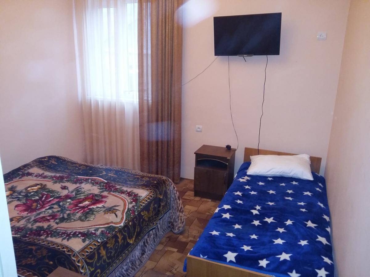 Guest House U Aleny Gagra Luaran gambar
