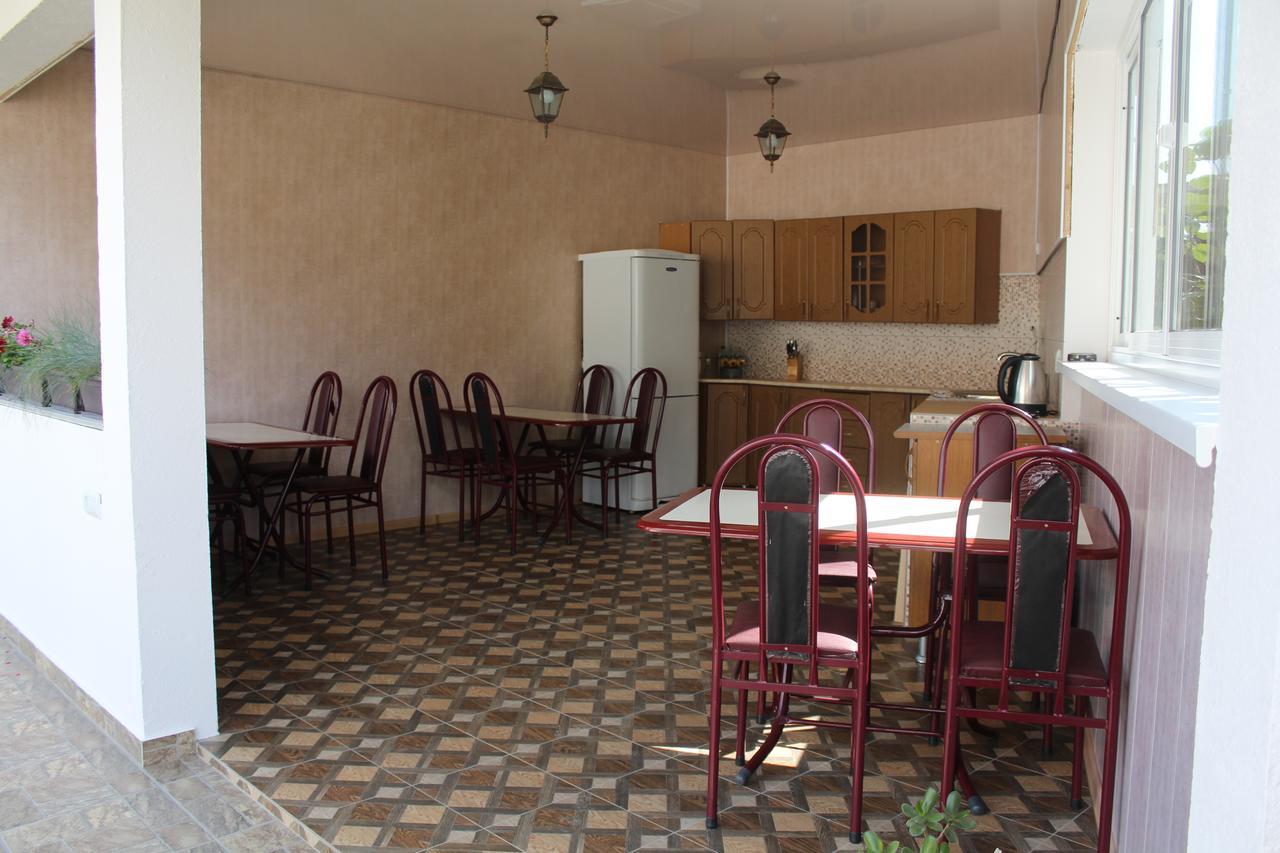 Guest House U Aleny Gagra Luaran gambar