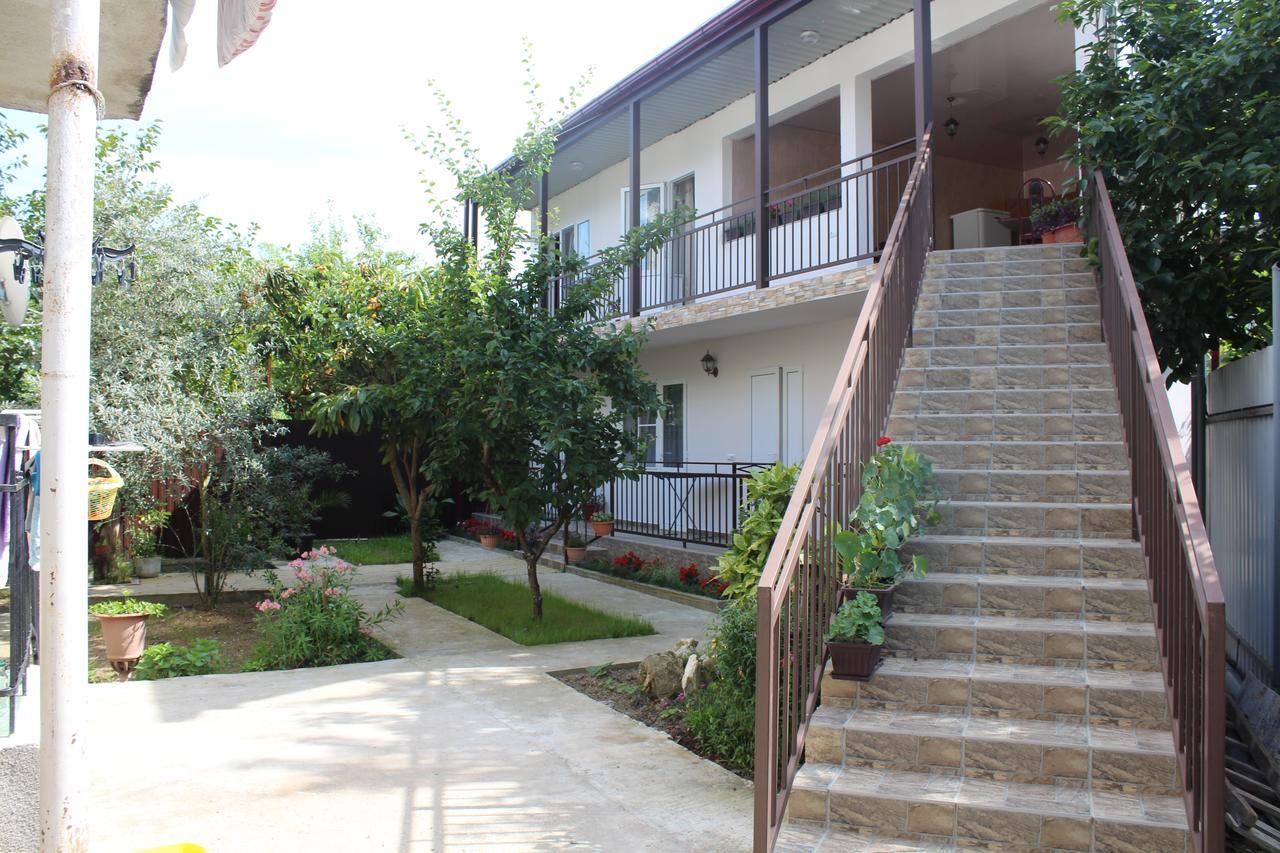 Guest House U Aleny Gagra Luaran gambar