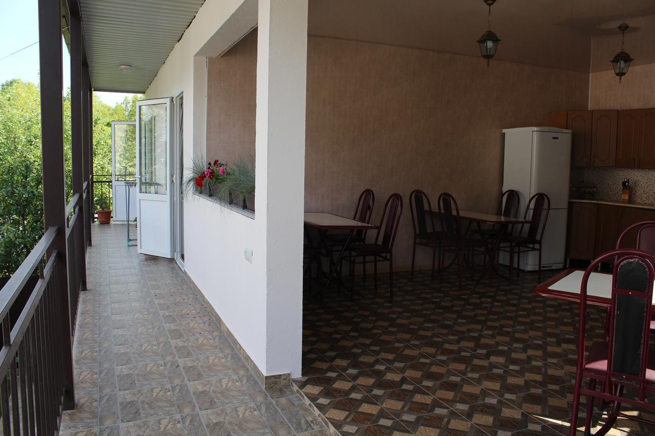 Guest House U Aleny Gagra Luaran gambar